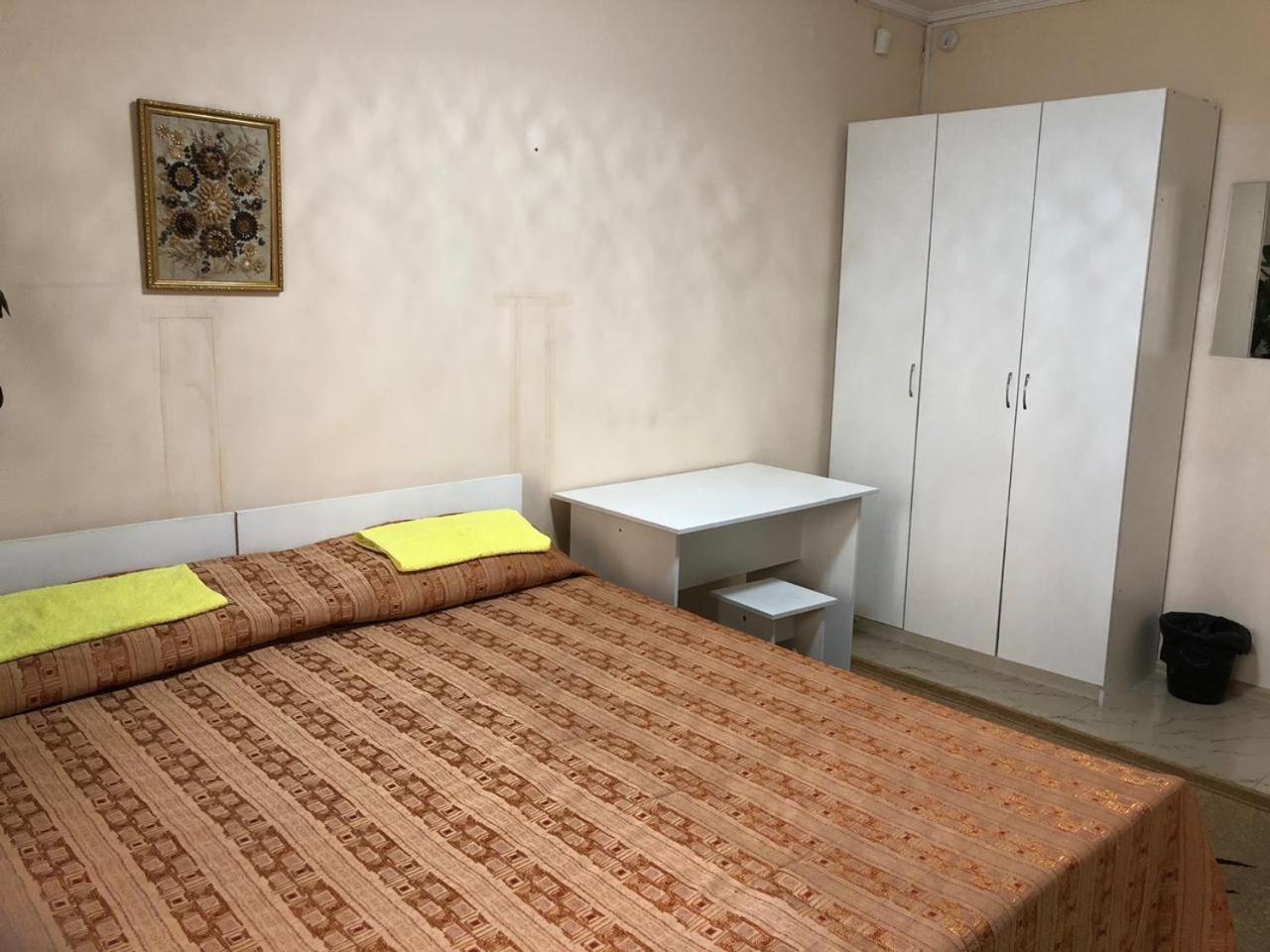 Elite Hostel Astana Bagian luar foto